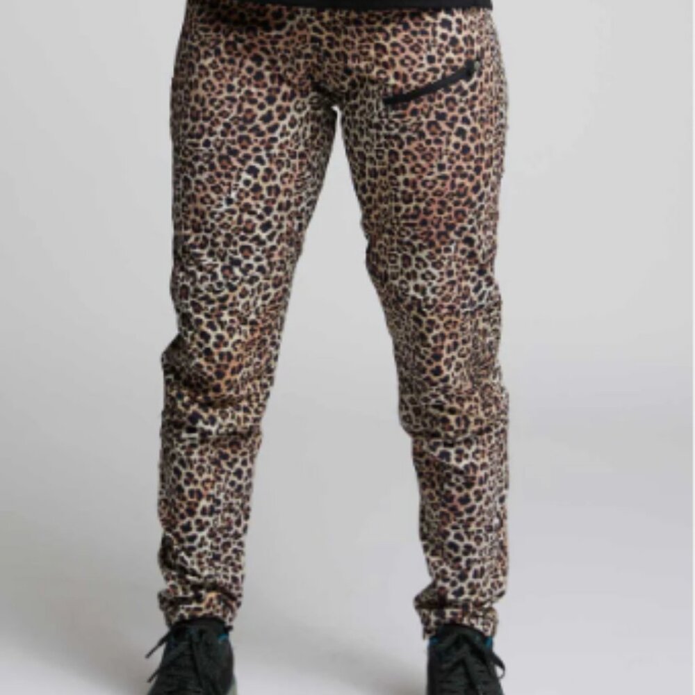 DHaRCO Leopard Print MTB Riding Pants – Women’s – Size M